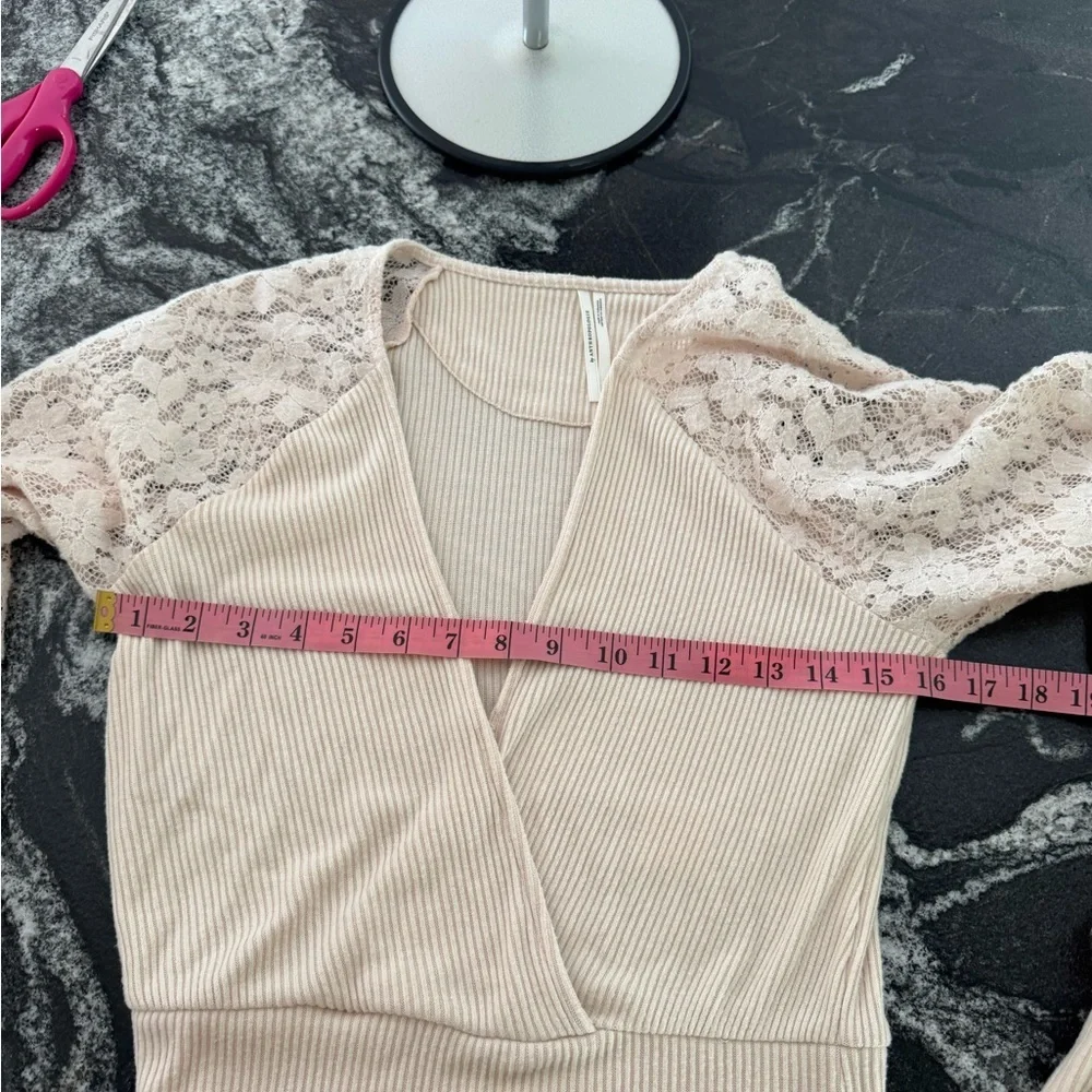 Anthropology V neck top S - Picture 4 of 8